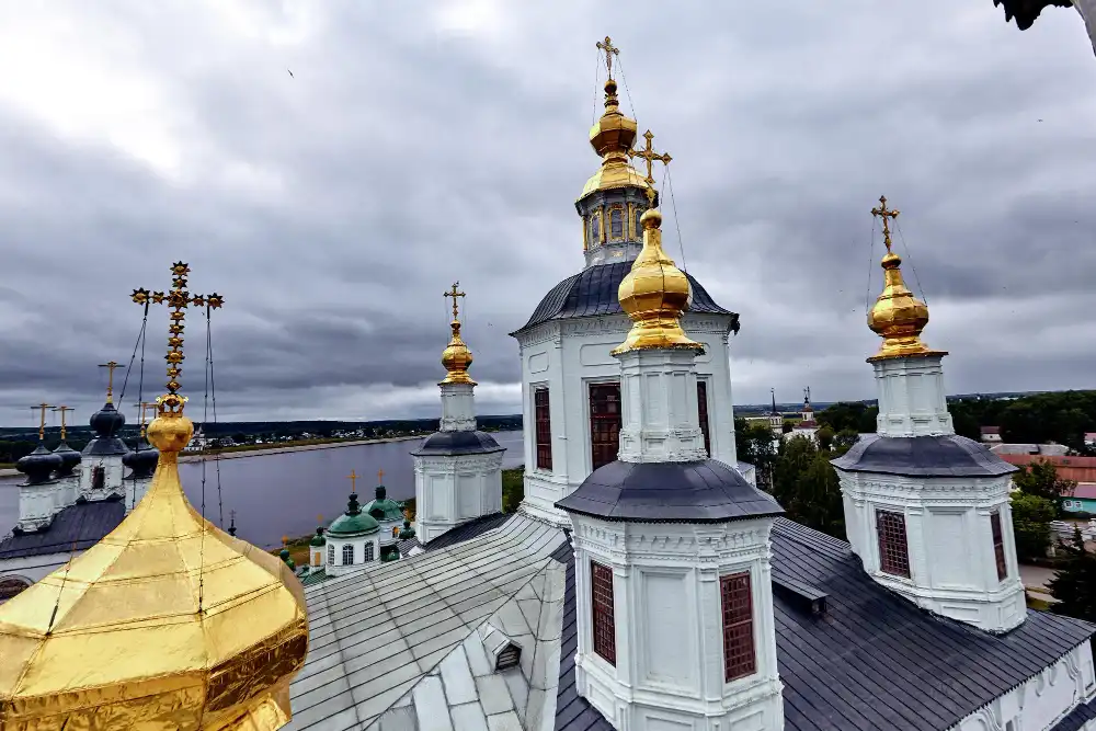 Россиянам напомнили, сколько раз можно стать крестным родителем
