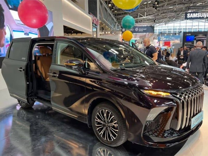 Представлен новый минивэн от Dongfeng