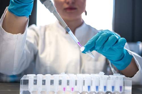 Ученые нашли связь между дневным сном и риском ранней смерти