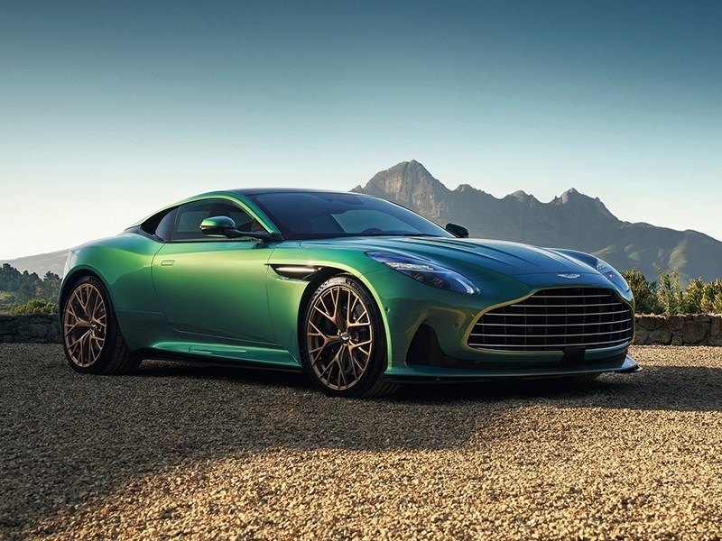 Представлен Aston Martin DB12