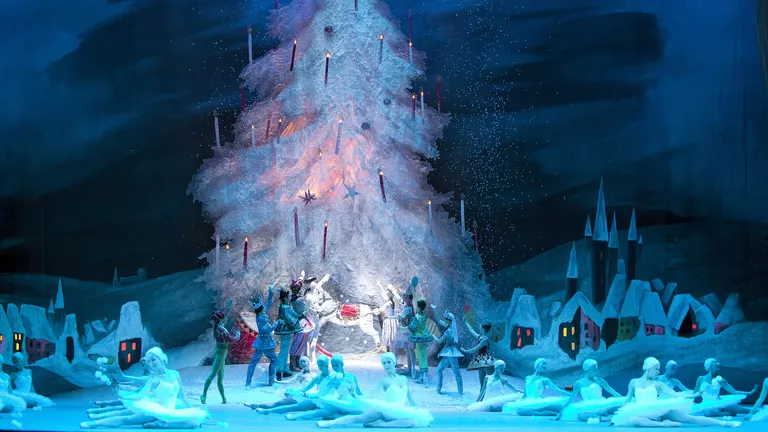 За два билета на балет «Щелкунчик» предлагают почти 400 тысяч рублей