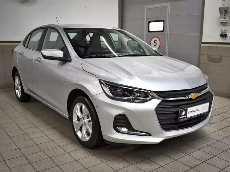 В Россию привезли Chevrolet Onix