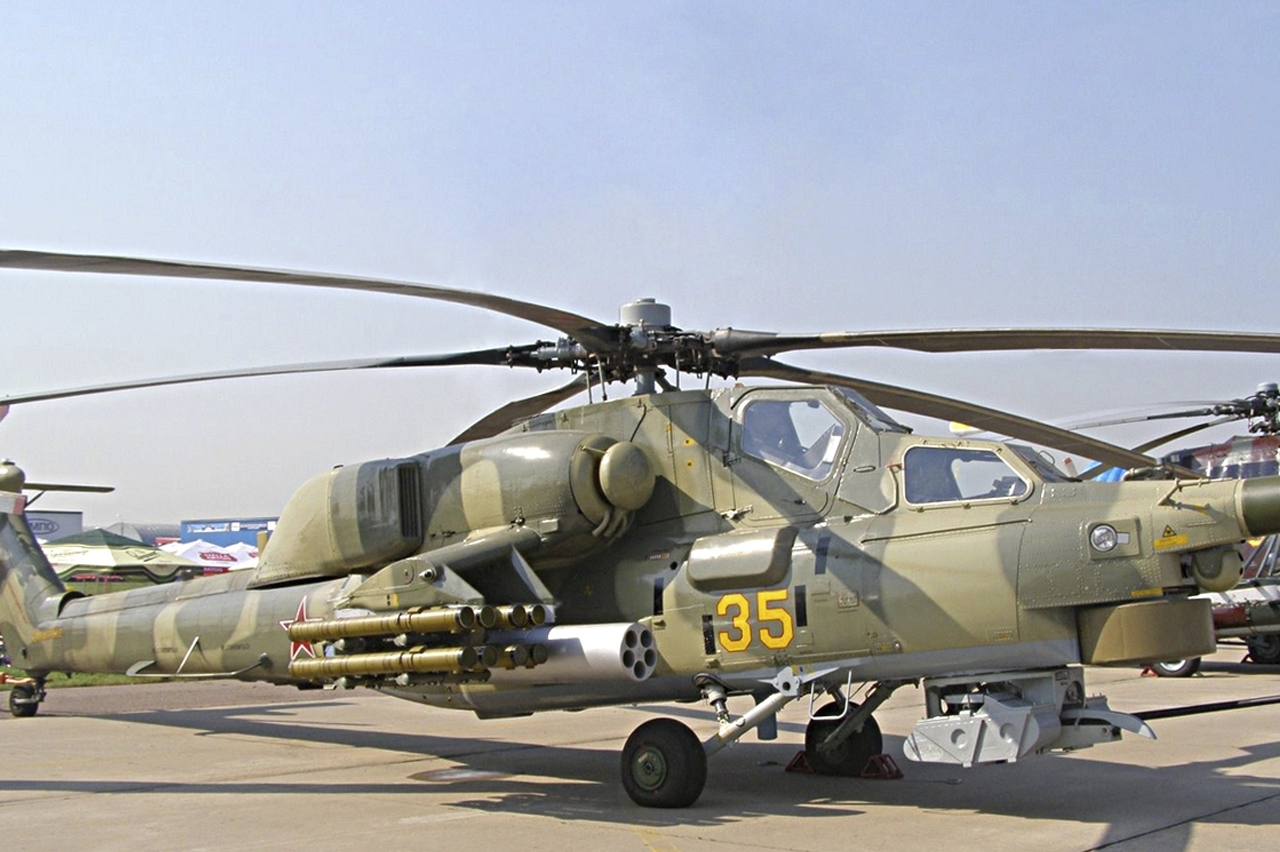 Военный вертолет Ми-28 разбился в Крыму, оба пилота погибли